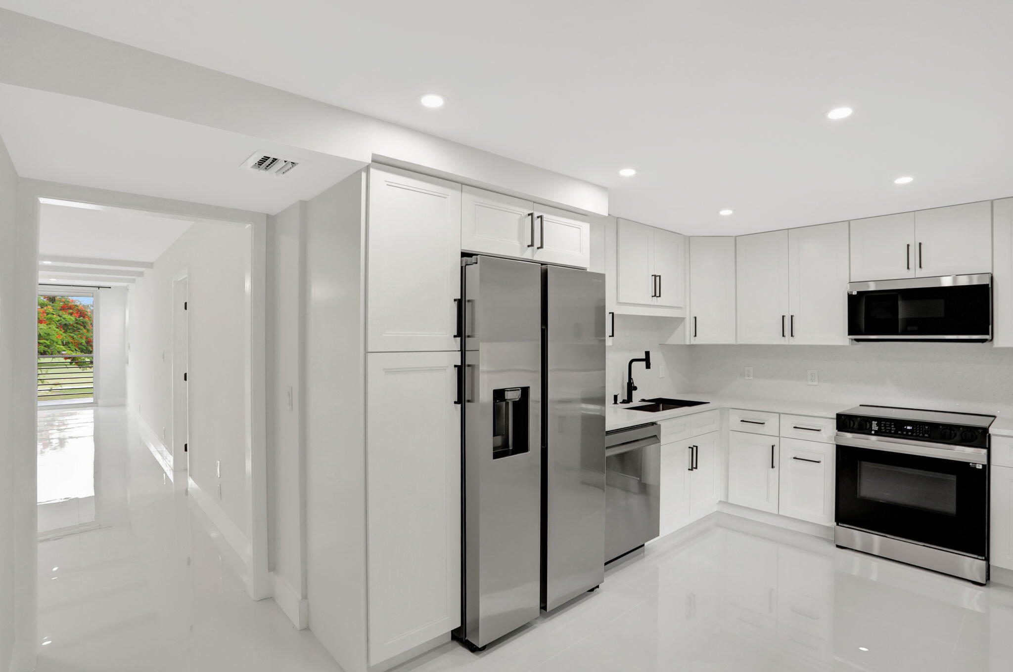 NO 115 PALM-AIRE COUNTRY CLUB - Residential