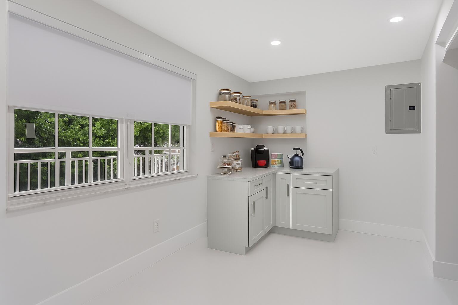 NO 115 PALM-AIRE COUNTRY CLUB - Residential