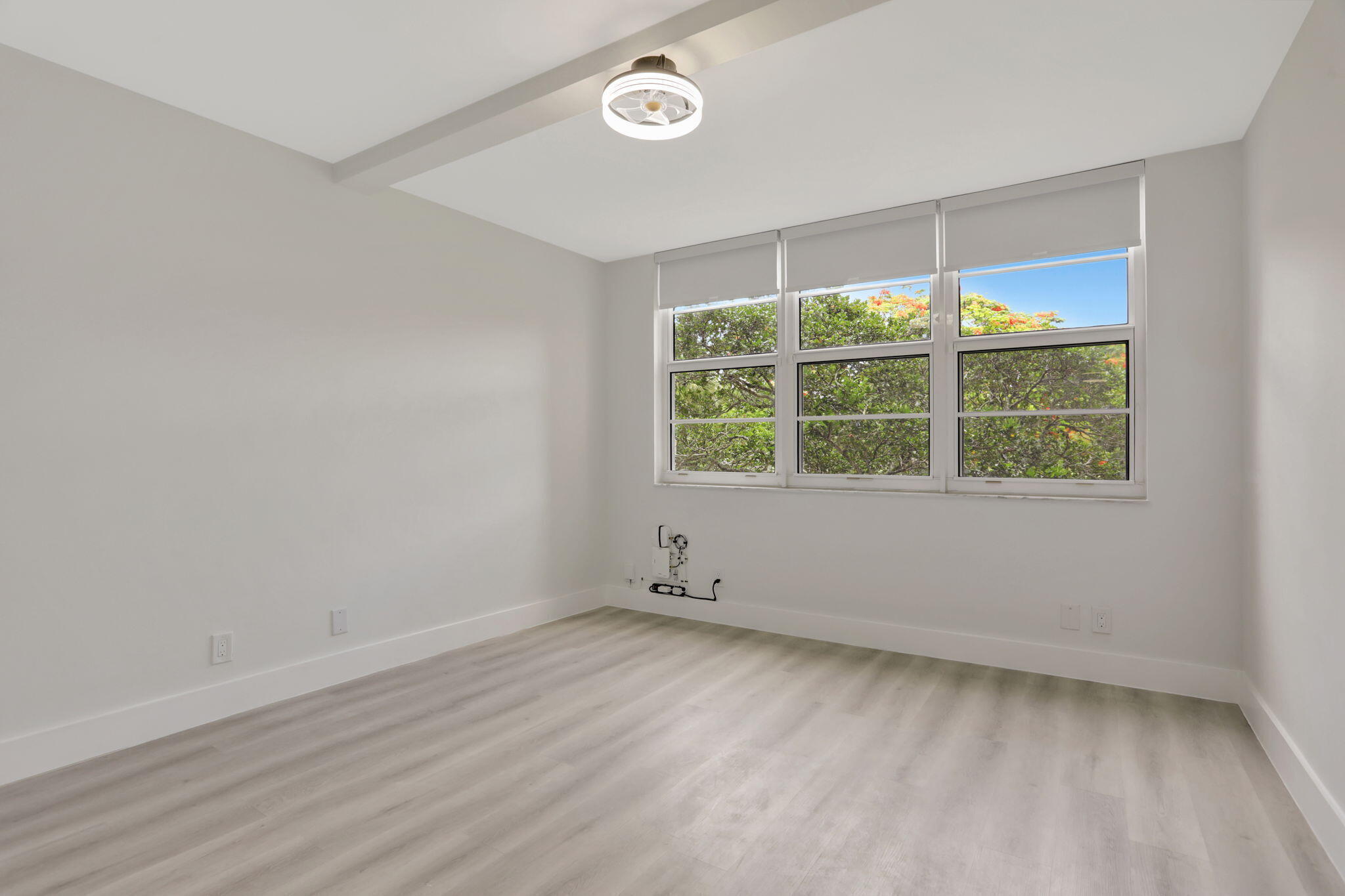NO 115 PALM-AIRE COUNTRY CLUB - Residential