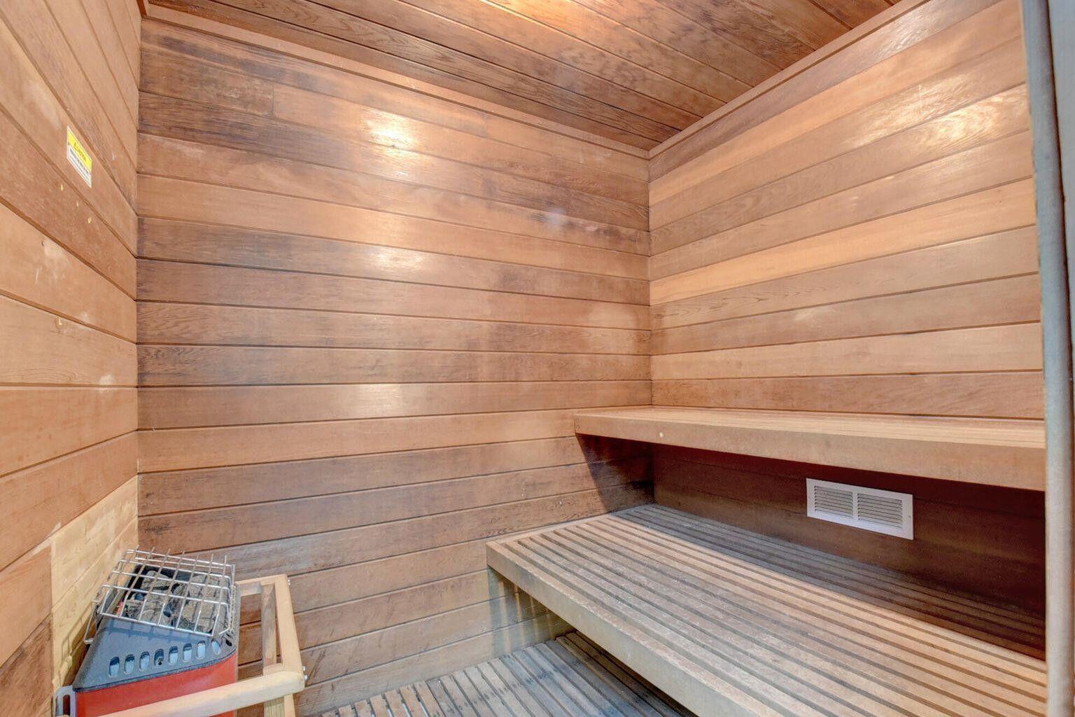 FOUR SEA SUNS CONDO - Residential