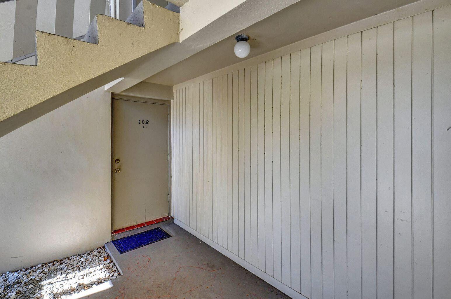 315 Circle Drive S 102