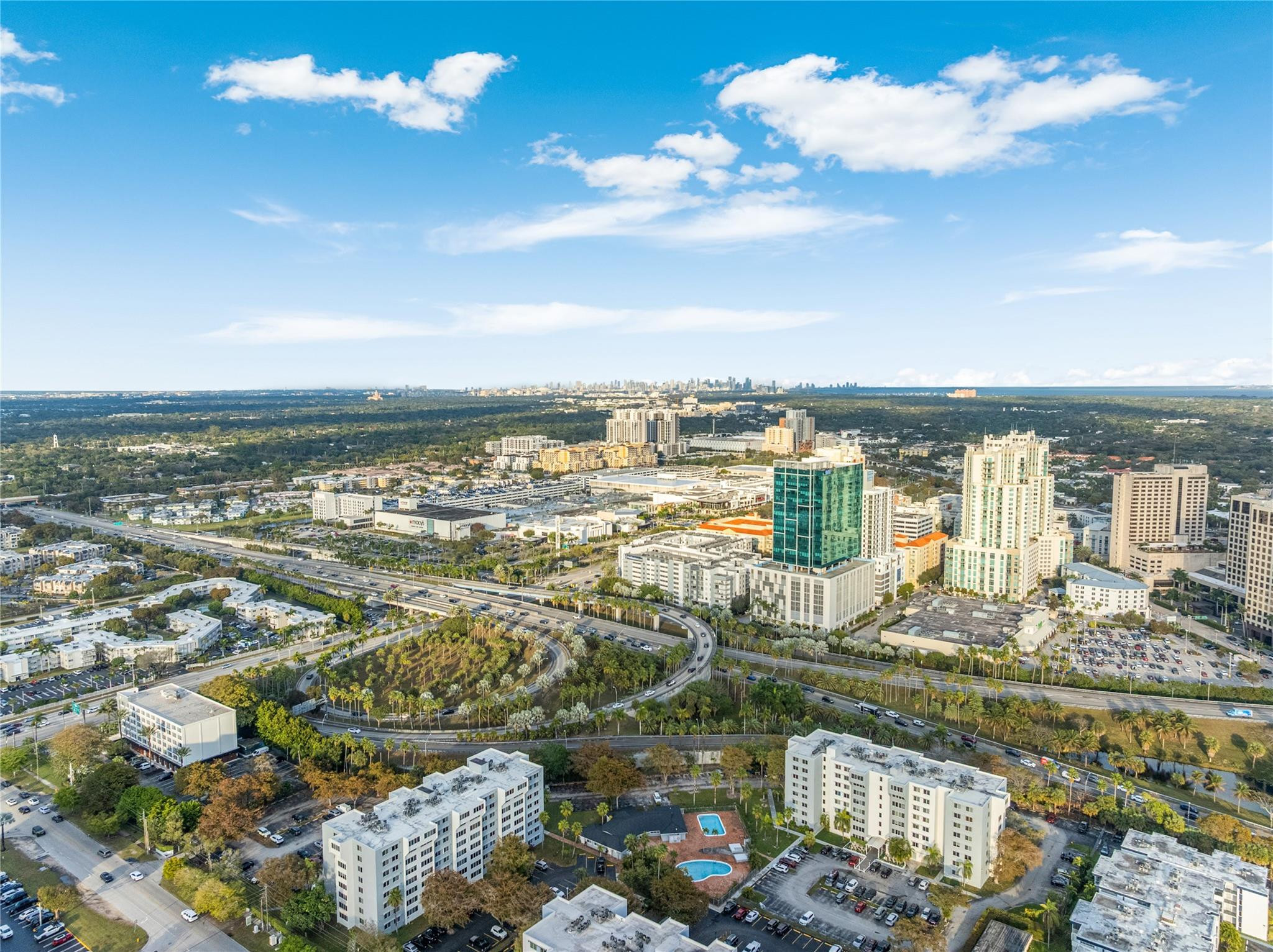 DADELAND PLACE CONDO - Residential Lease