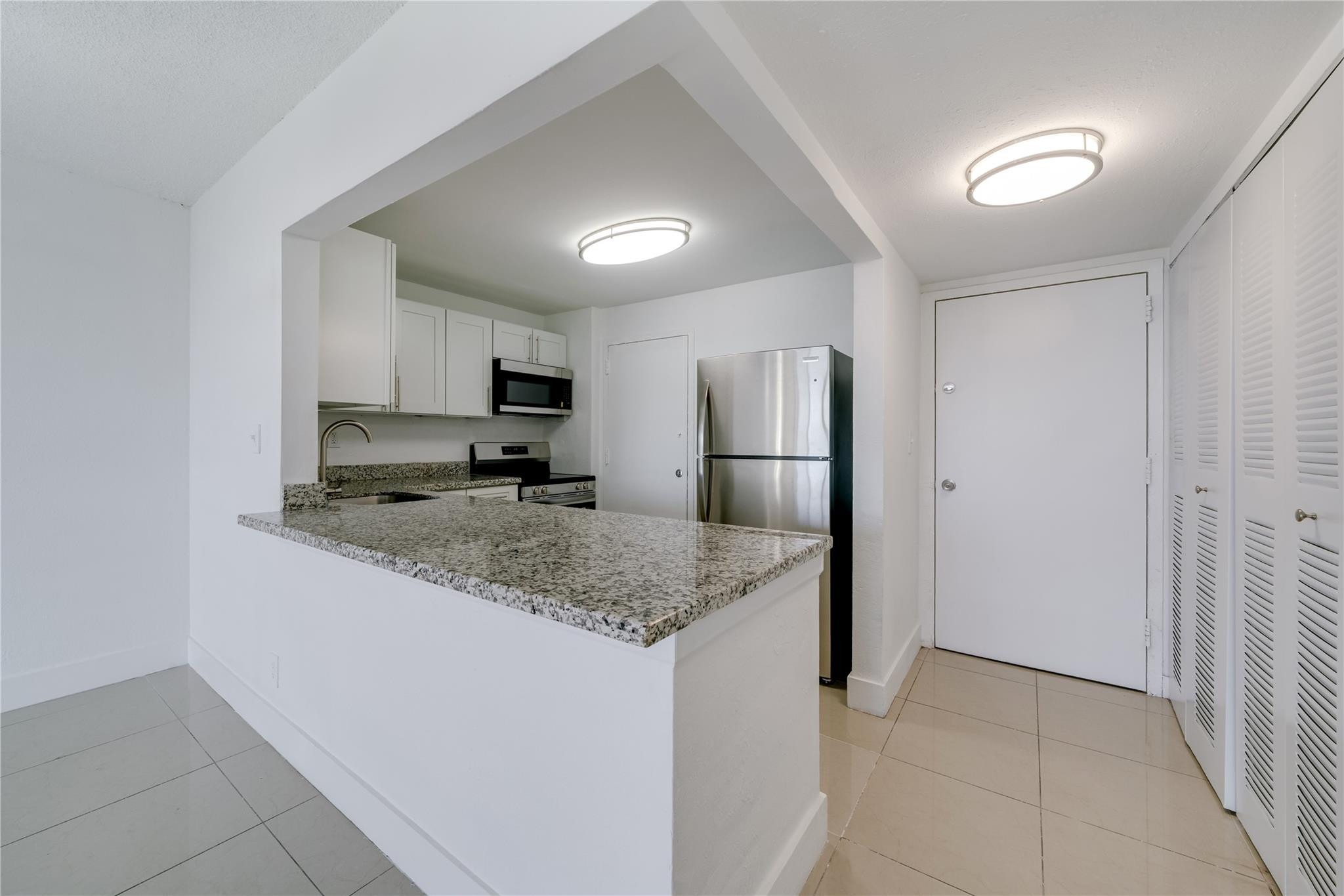 DADELAND PLACE CONDO - Residential Lease