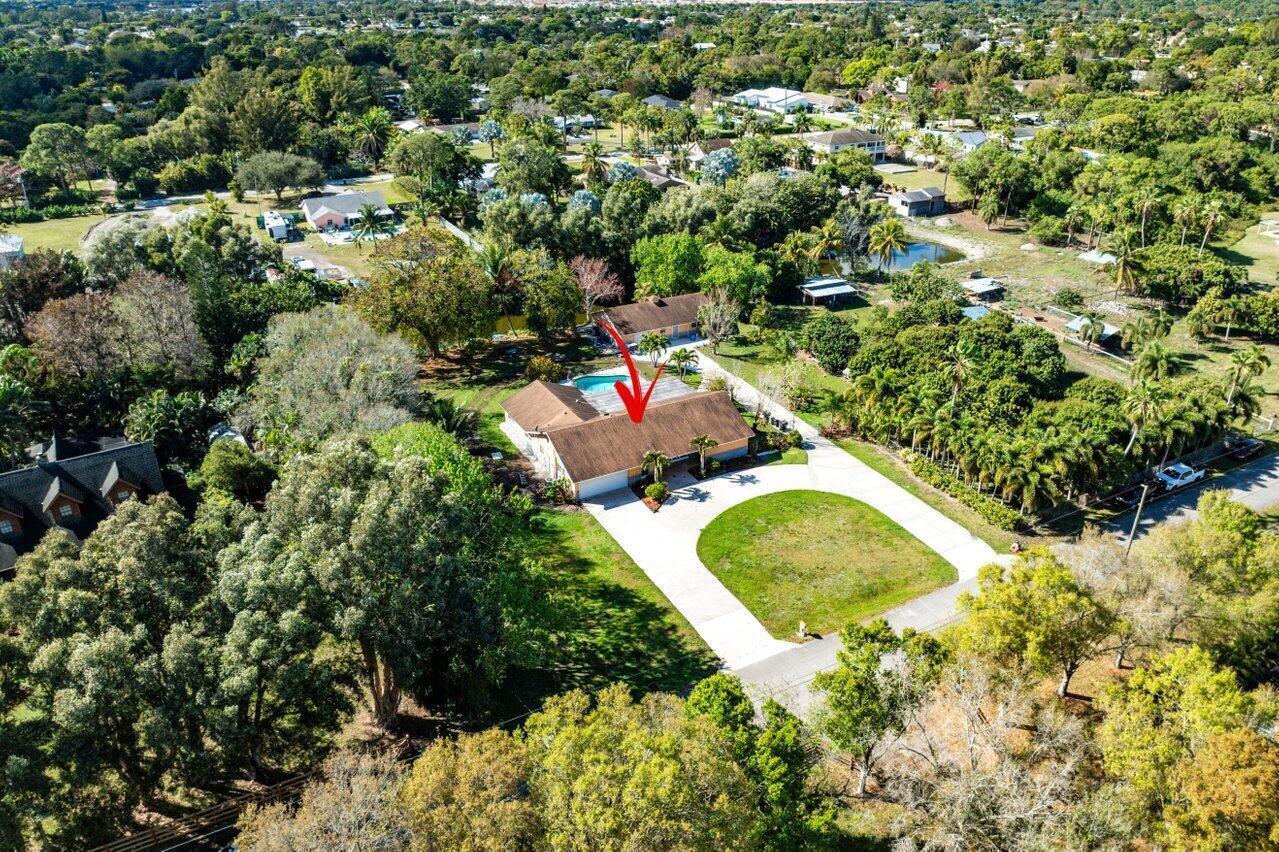 PALM BEACH FARMS CO 3 - Residential Lease