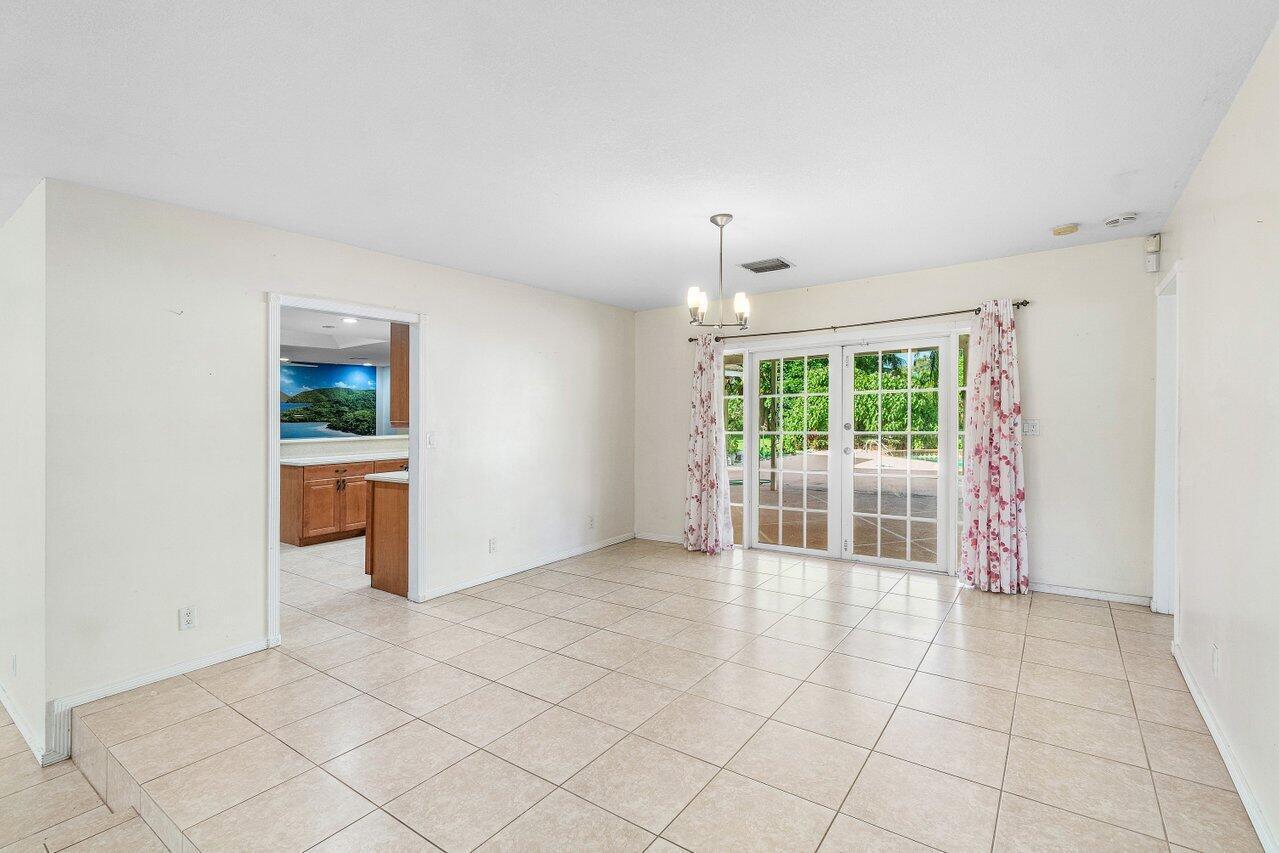 PALM BEACH FARMS CO 3 - Residential Lease