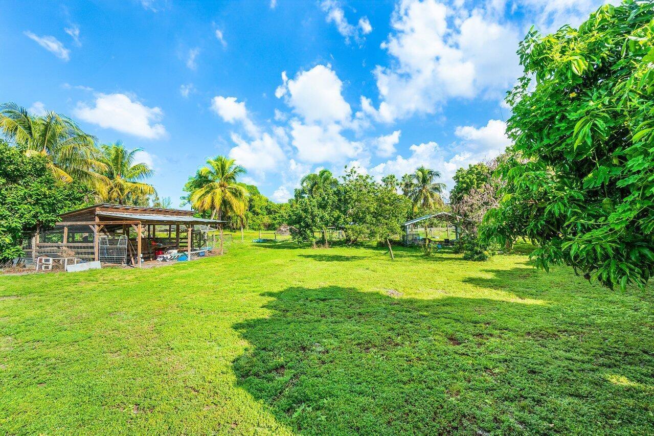 PALM BEACH FARMS CO 3 - Residential Lease