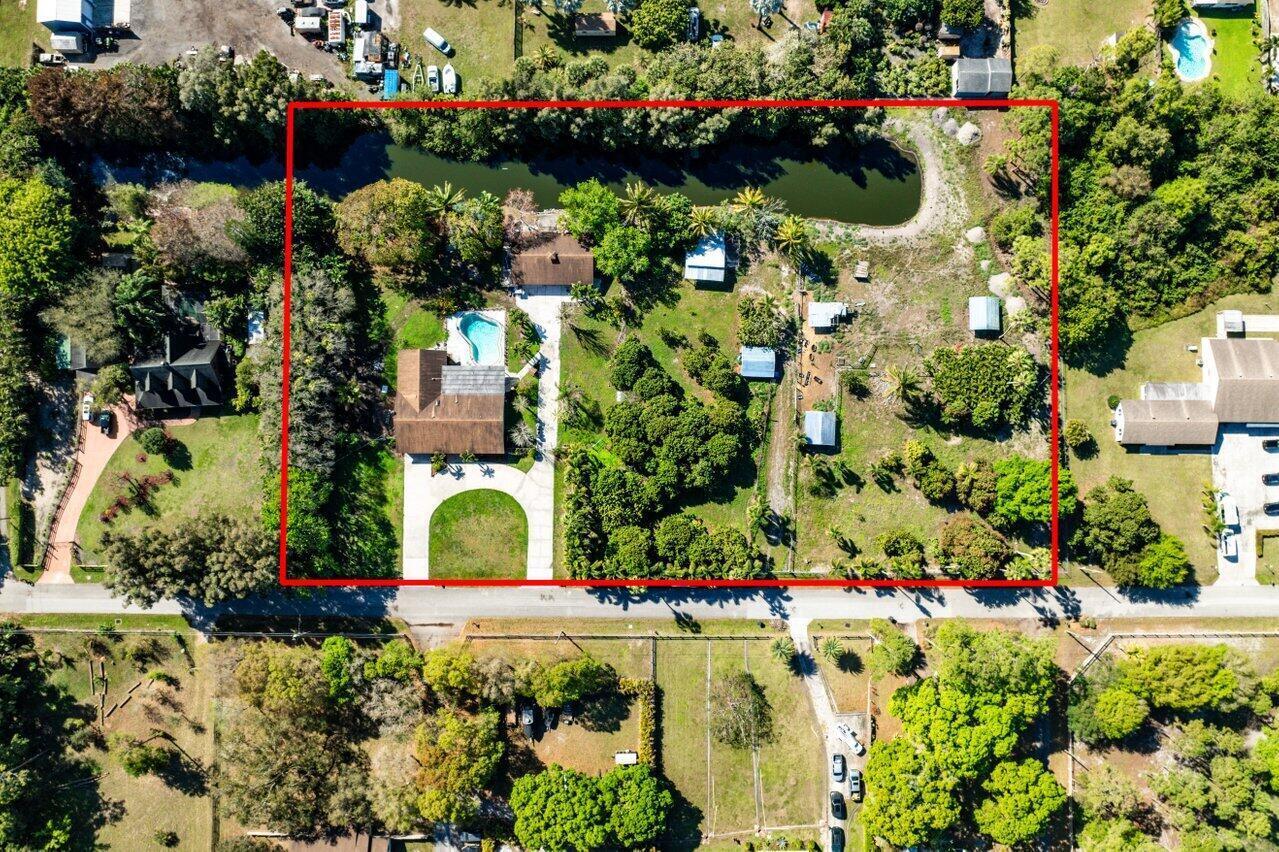 PALM BEACH FARMS CO 3 - Residential Lease