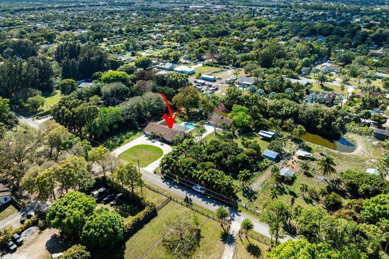 PALM BEACH FARMS CO 3 - Residential Lease