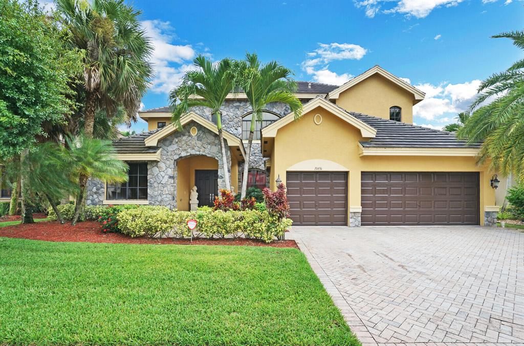 Photo of 10436 Trianon Place, Wellington, FL 33449 (MLS # R10741555)