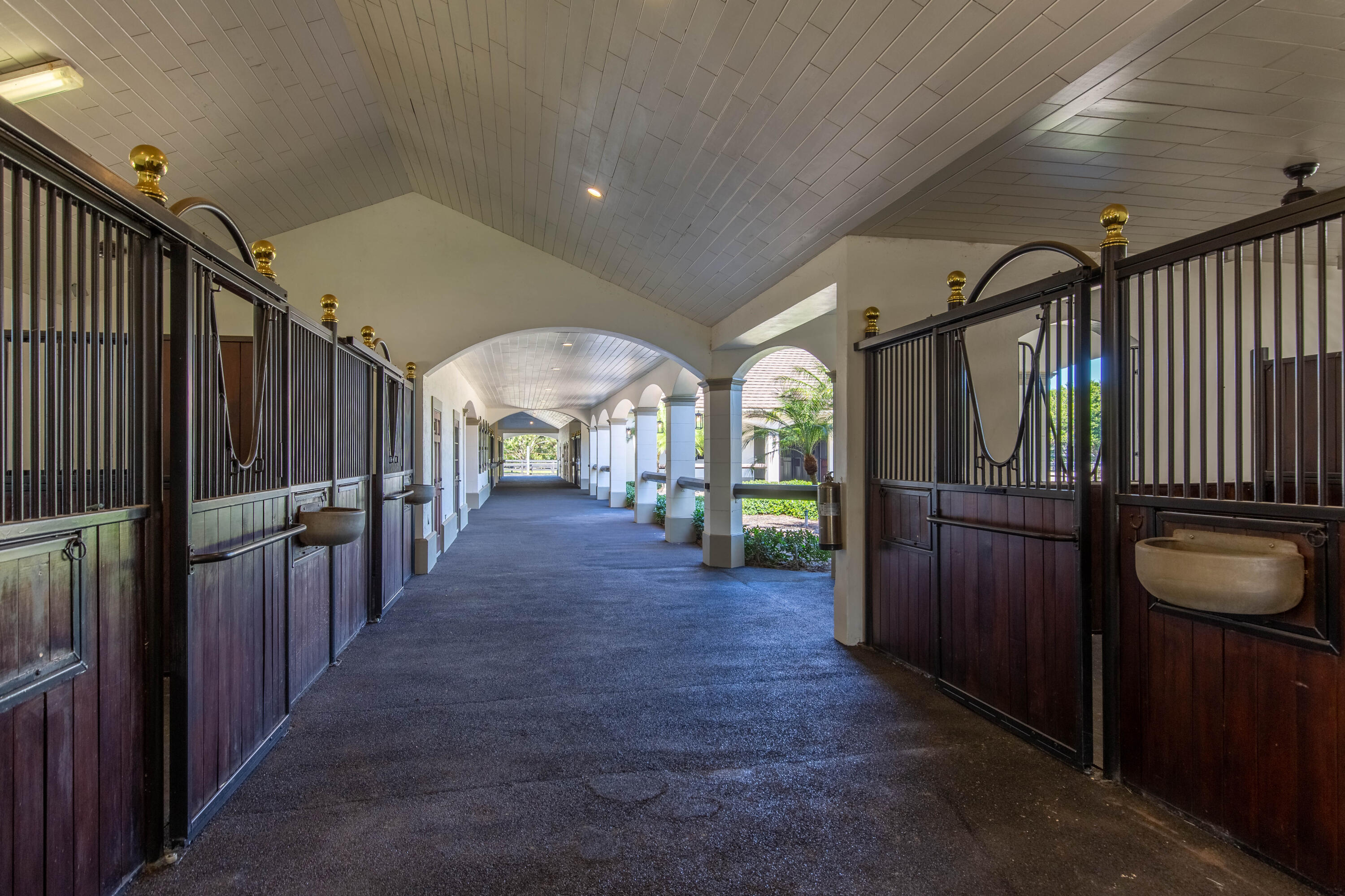 FARMS AT EQUESTRIAN CLUB - Residential