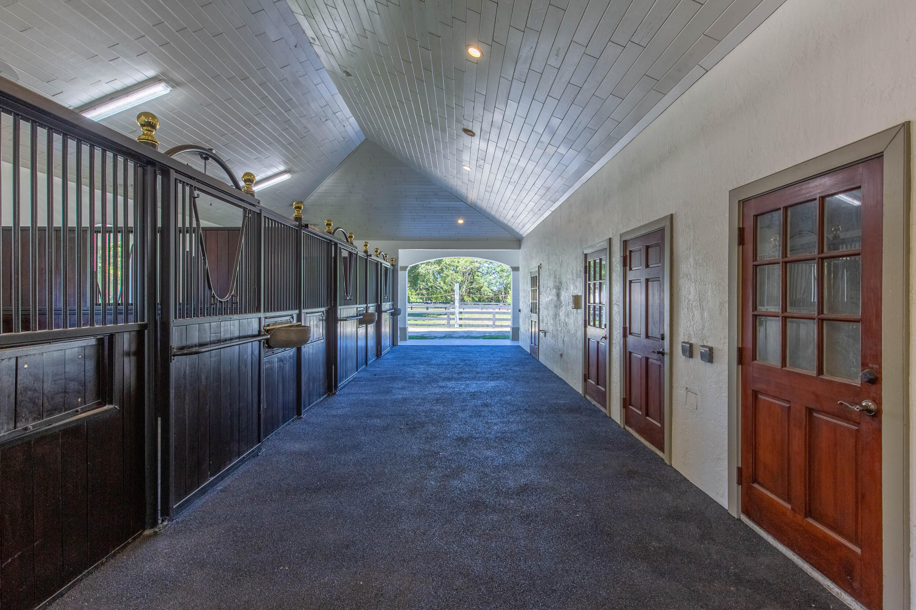 FARMS AT EQUESTRIAN CLUB - Residential