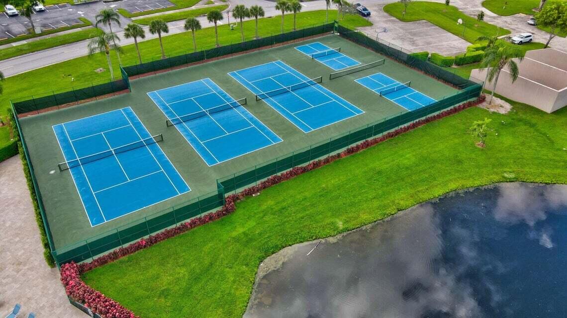 BOCA GARDENS - Residential