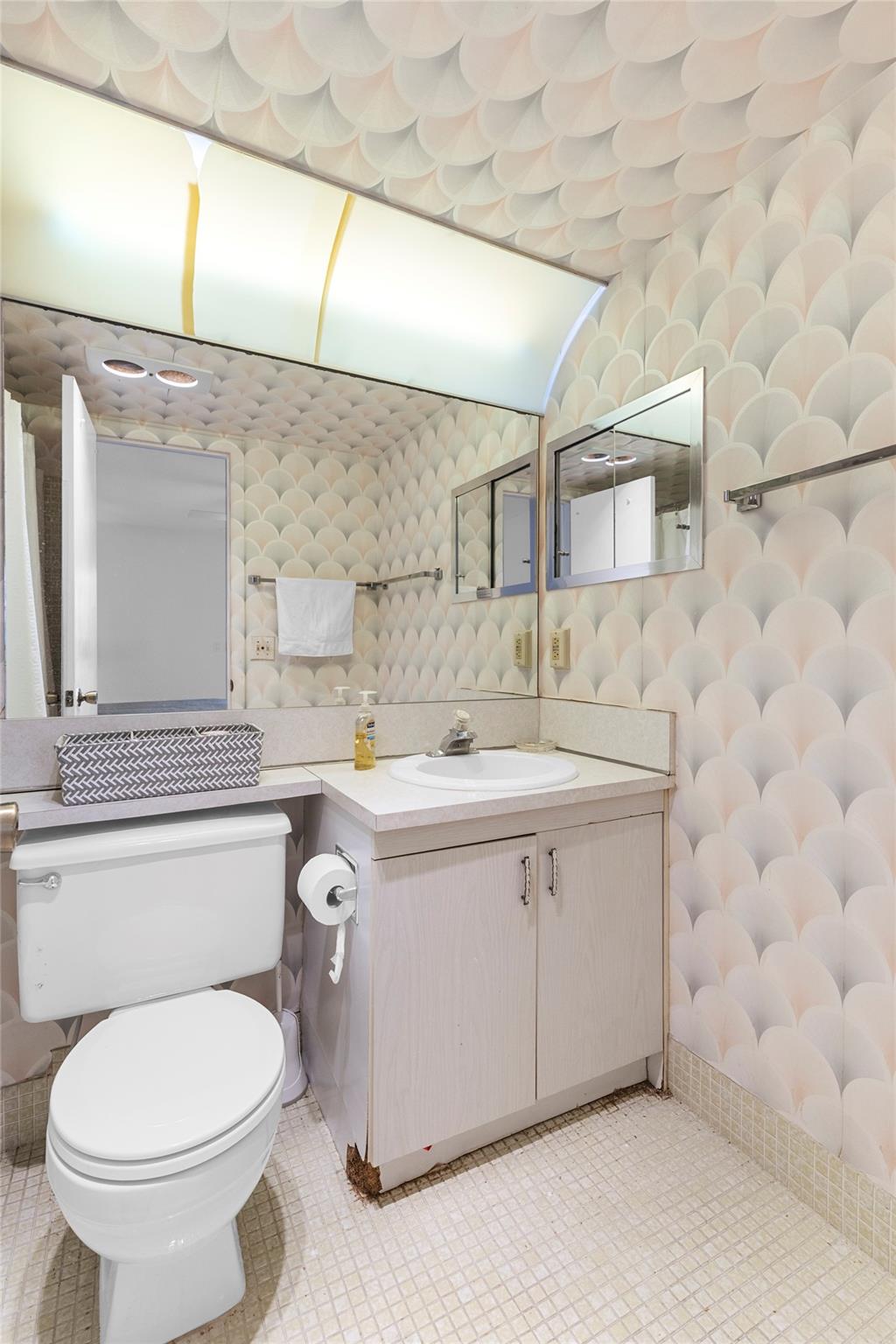 Century Village East - Residential