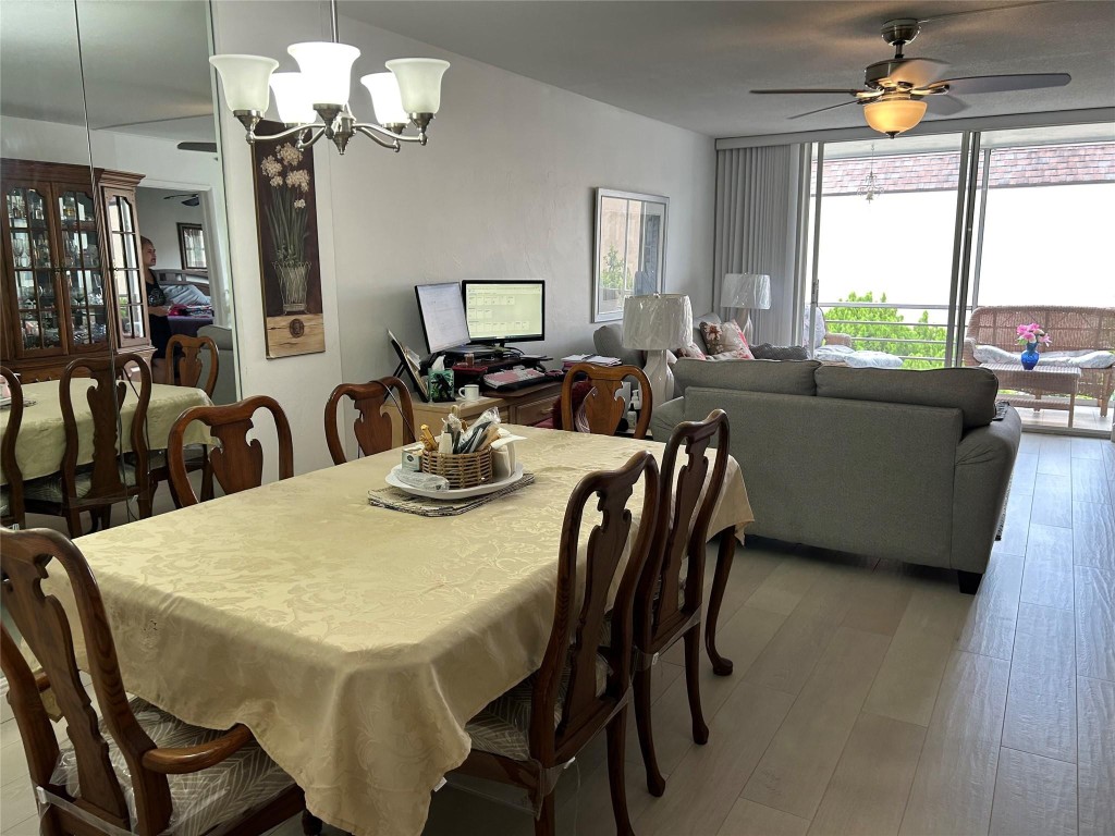 LIGHTHOUSE POINT PLAZA - Residential