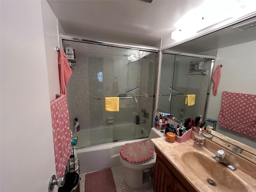 LIGHTHOUSE POINT PLAZA - Residential