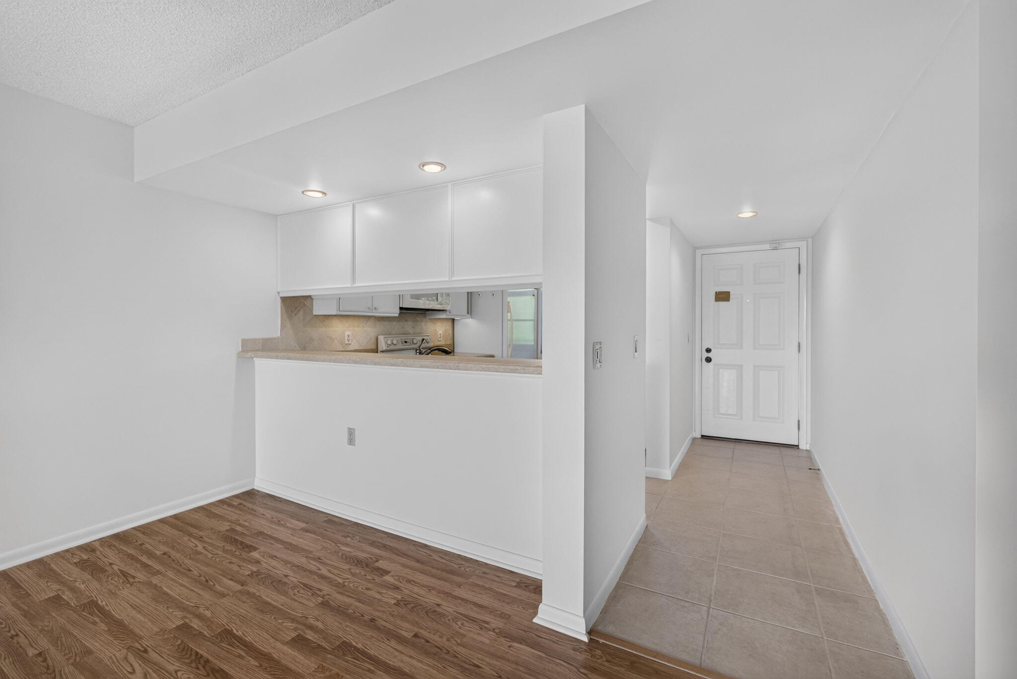 3710 WHITEHALL Drive 401