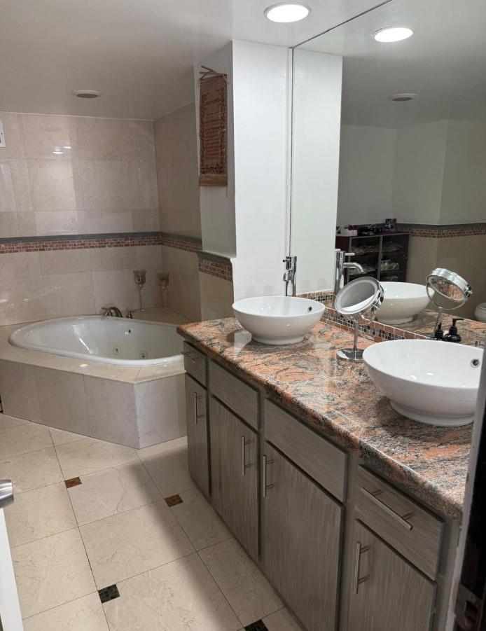 Plaza Towers North Condo - Residential Lease