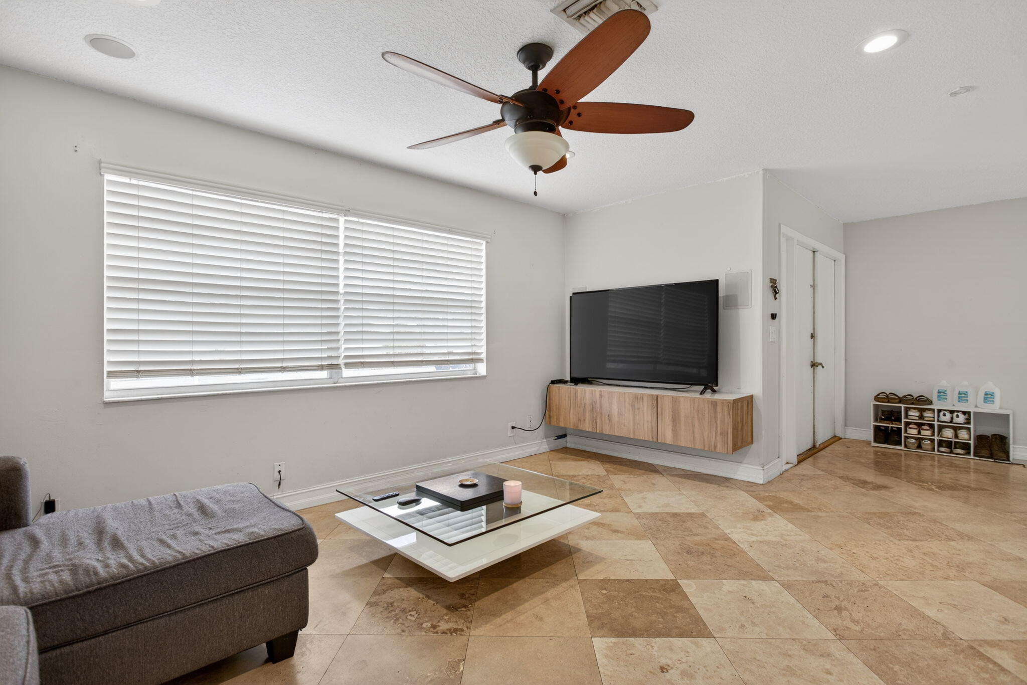 APPLEGREEN SUB - Residential