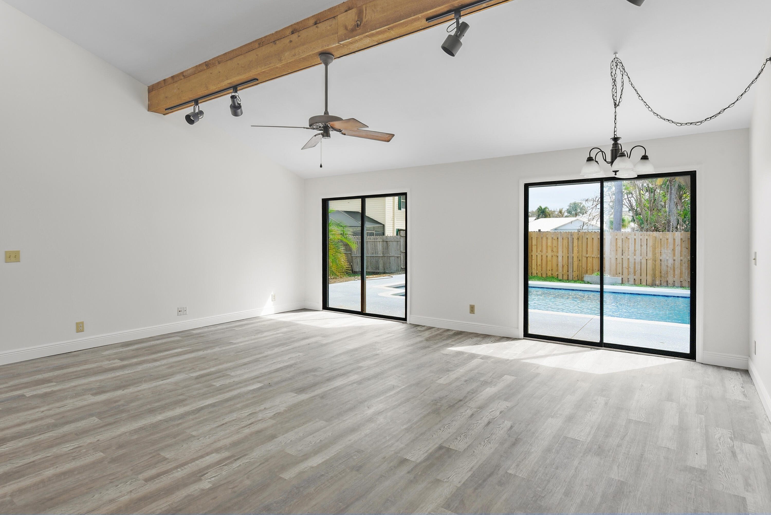 5666 SE Matousek Street