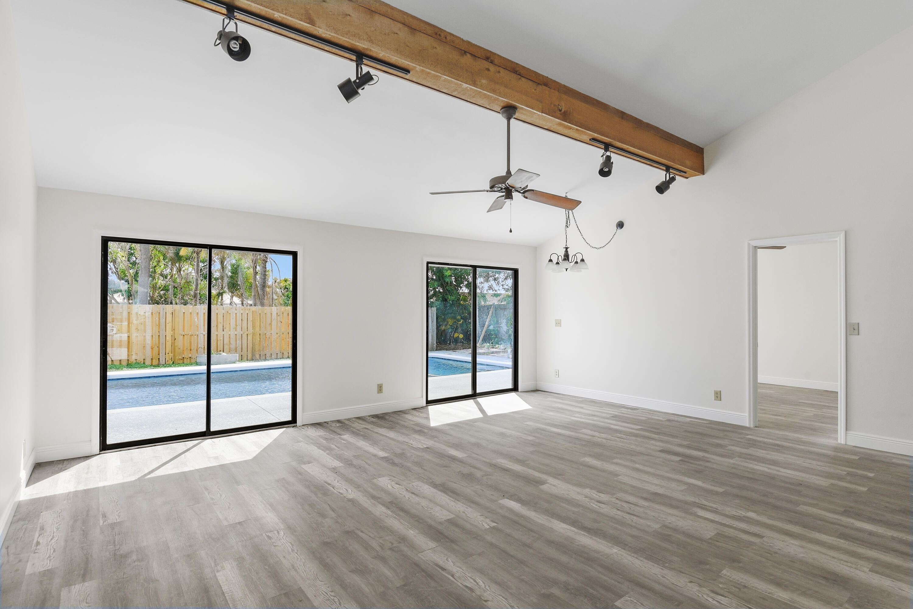 5666 SE Matousek Street