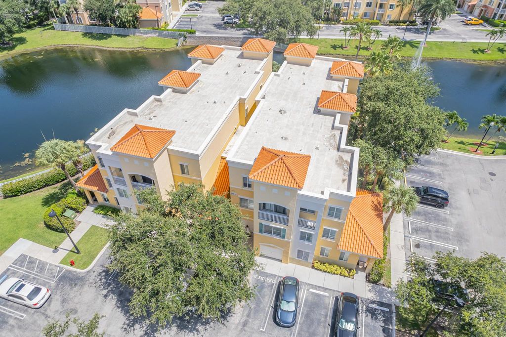 Photo of 11030 Legacy Drive #304, Palm Beach Gardens, FL 33410 (MLS # R11001825)