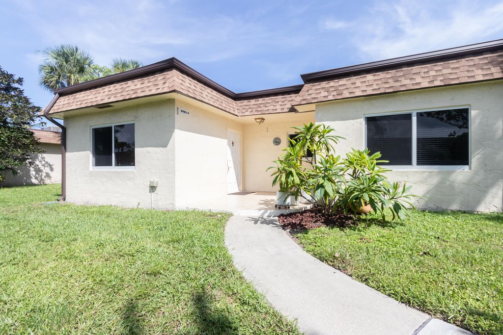 Photo of 2802 SW Natura Boulevard, Deerfield Beach, FL 33441 (MLS # B26014549)