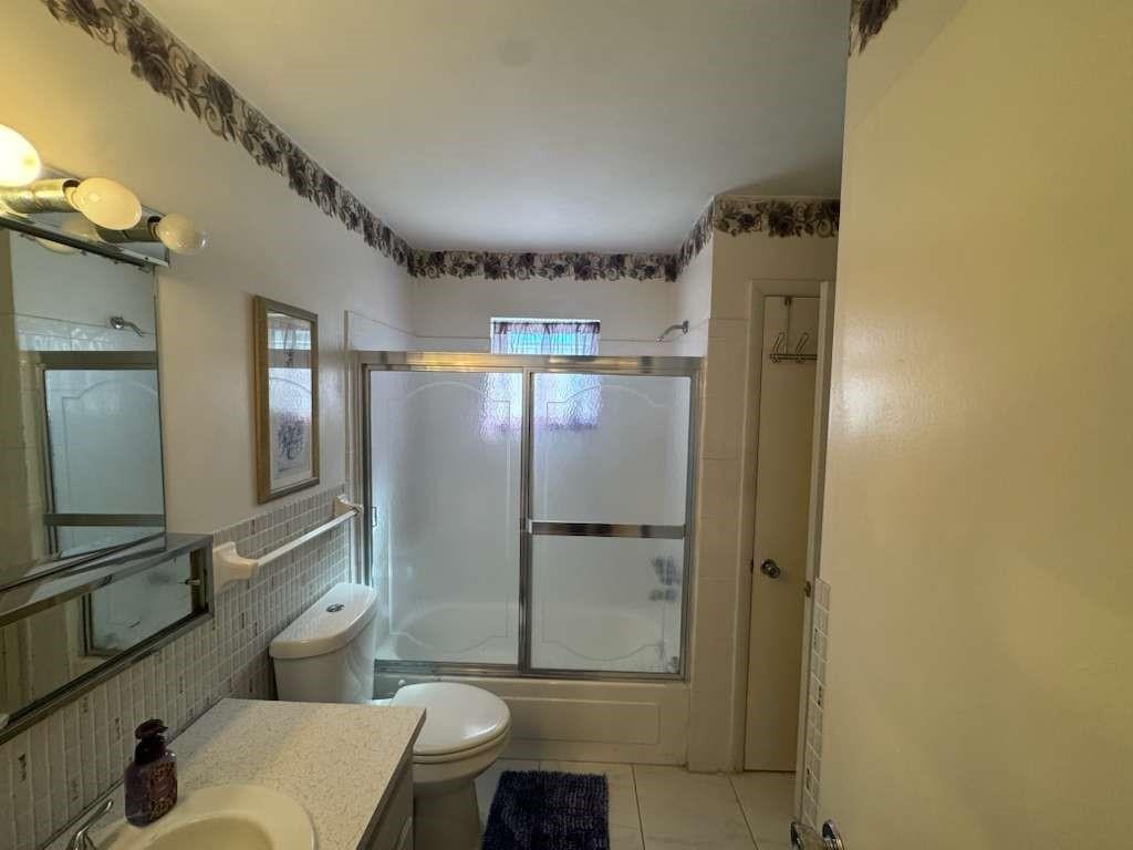 Royal Palm Gardens Condo - Residential Lease