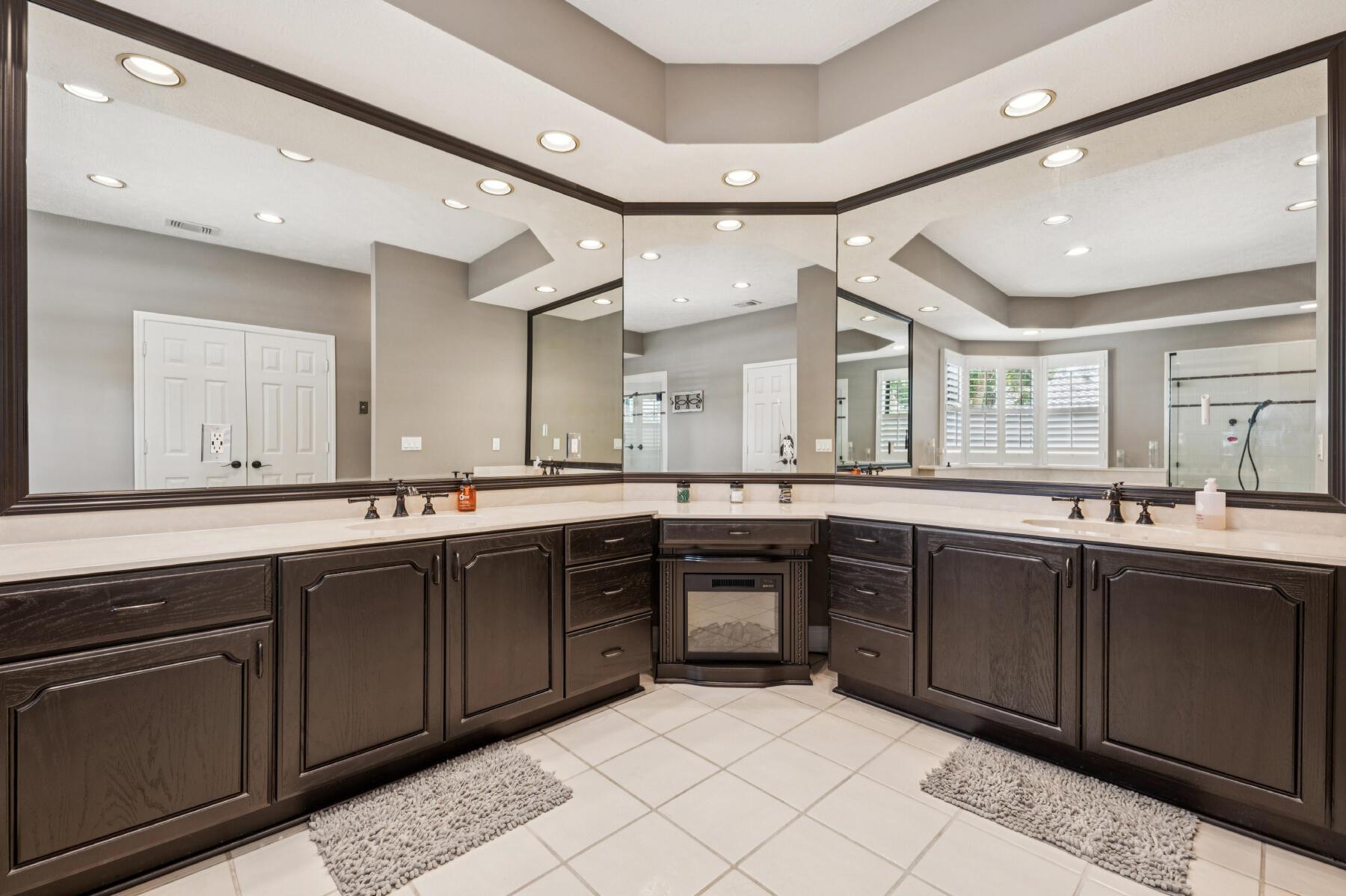 COUNTRY CLUB ESTATES PARC - Residential
