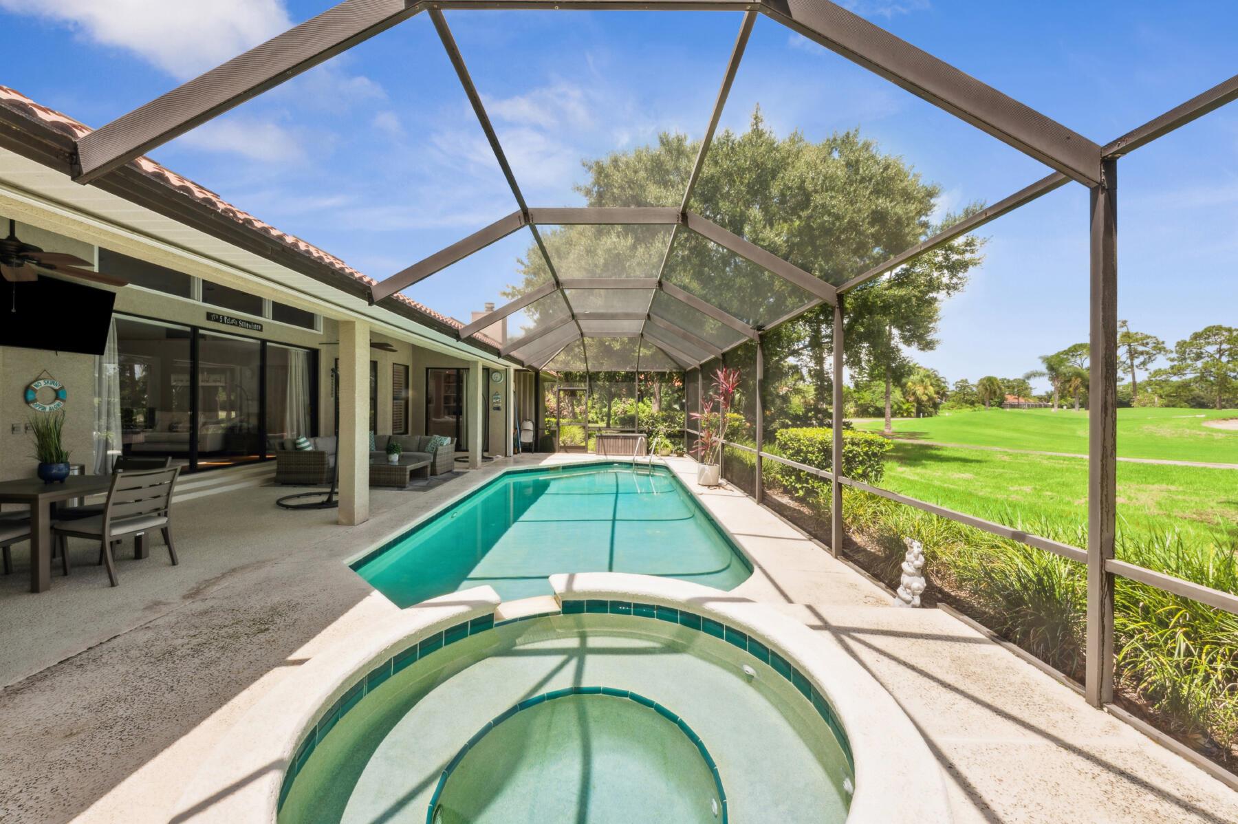 COUNTRY CLUB ESTATES PARC - Residential