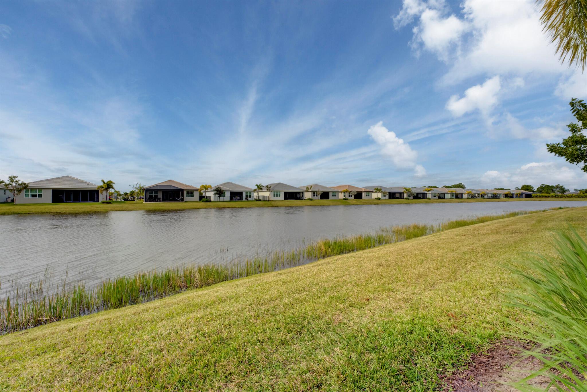 Riverland Valencia Grove - Residential