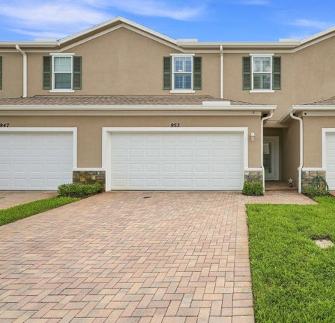 Photo of 953 NE Trailside Run, Port Saint Lucie, FL 34983 (MLS # B26069747)