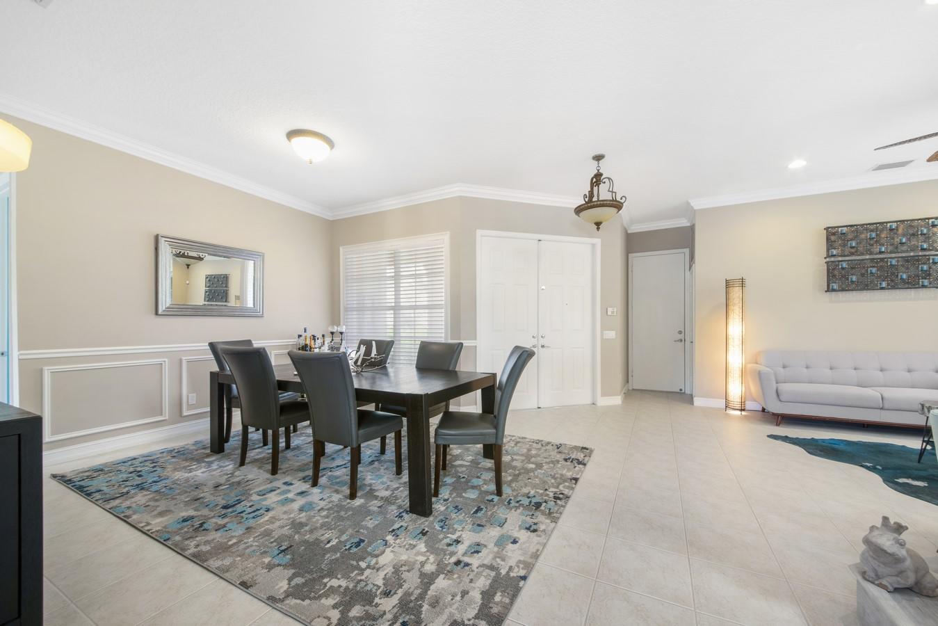 CANYON LAKES - Residential