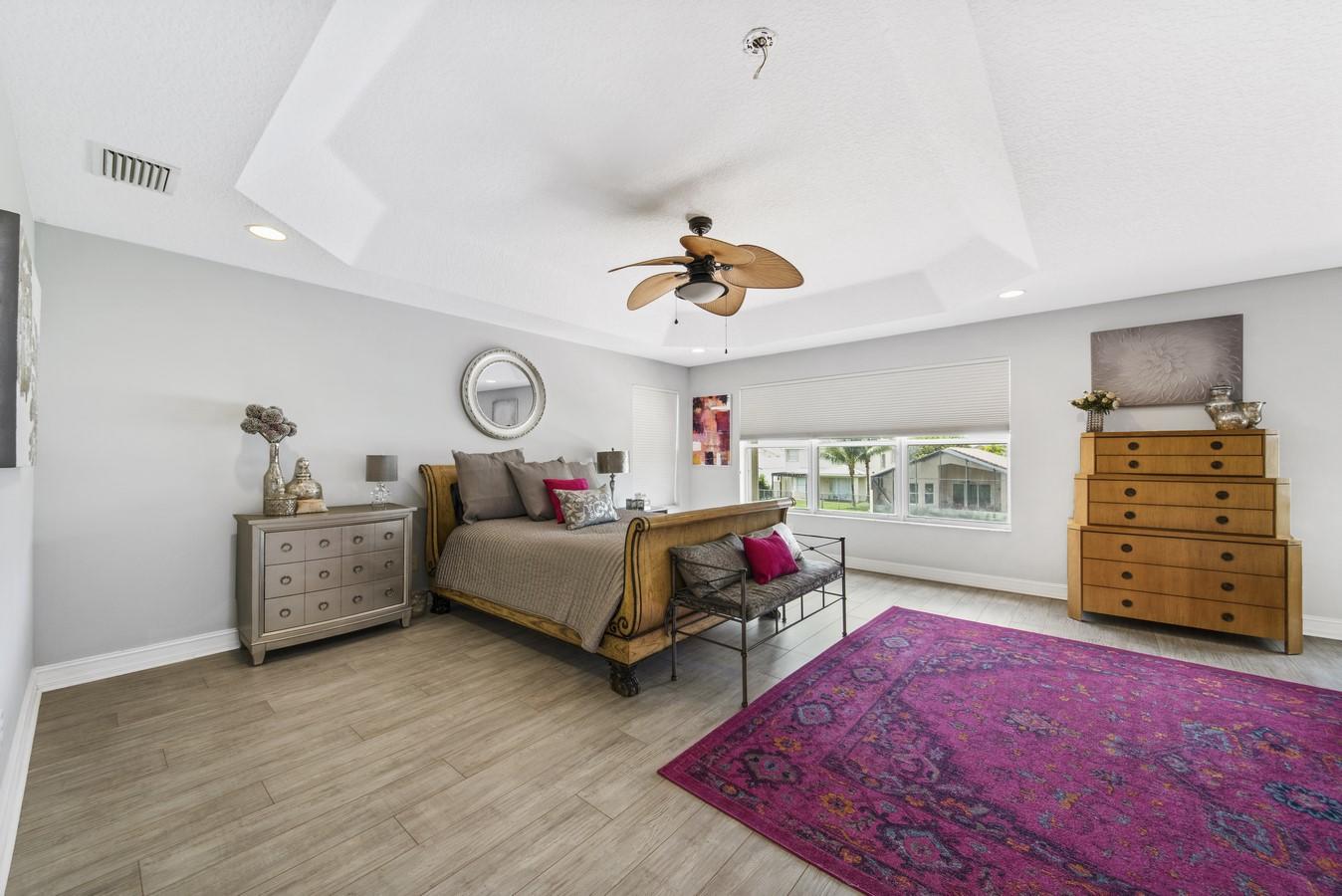 CANYON LAKES - Residential