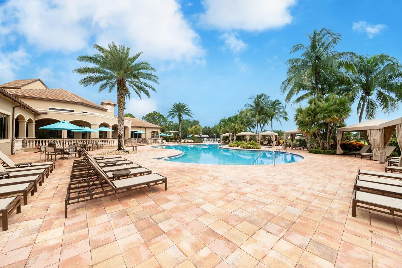 CANYON LAKES - Residential