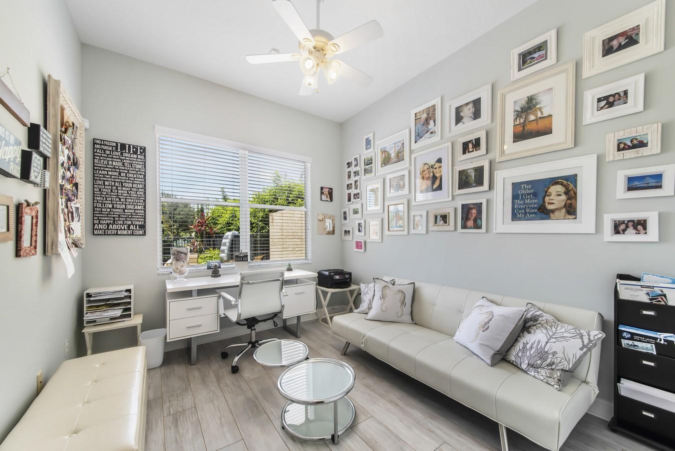 CANYON LAKES - Residential