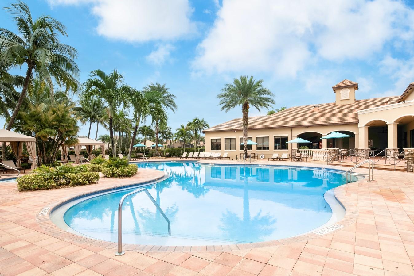 CANYON LAKES - Residential