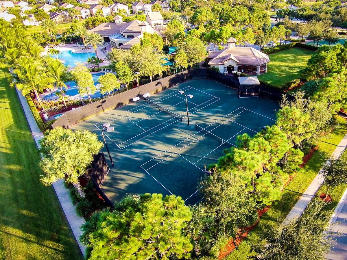 CANYON LAKES - Residential