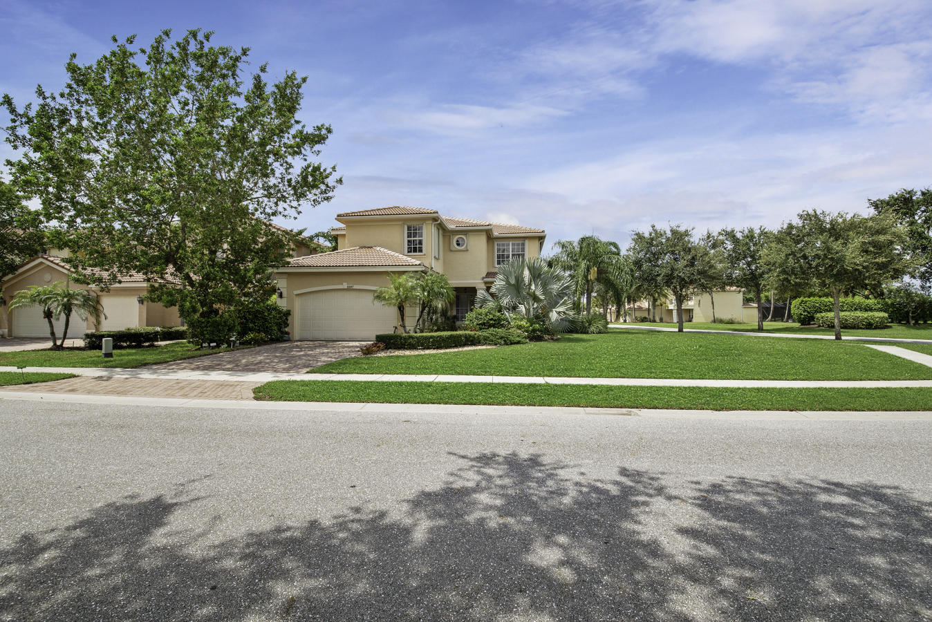 CANYON LAKES - Residential