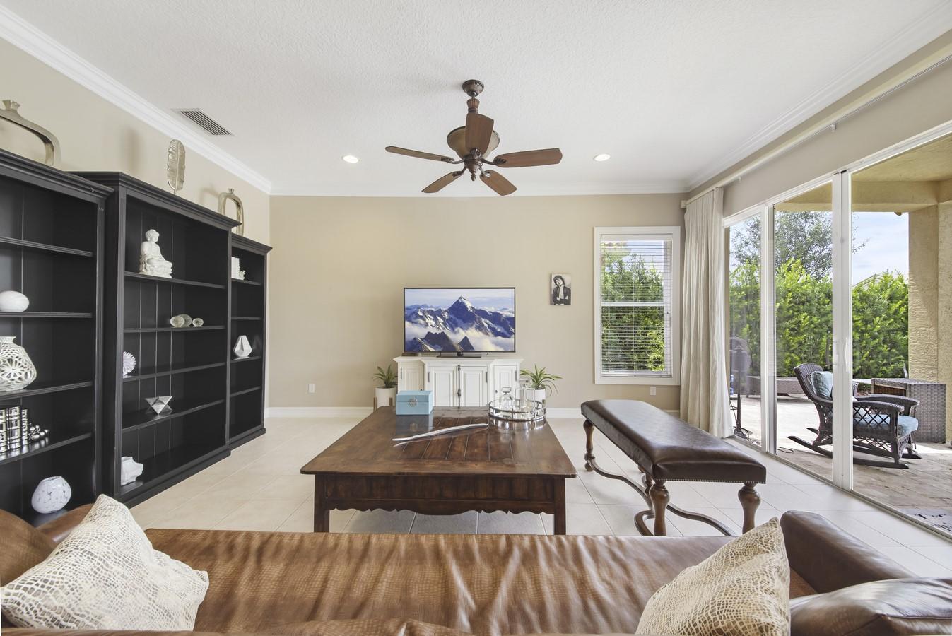 CANYON LAKES - Residential