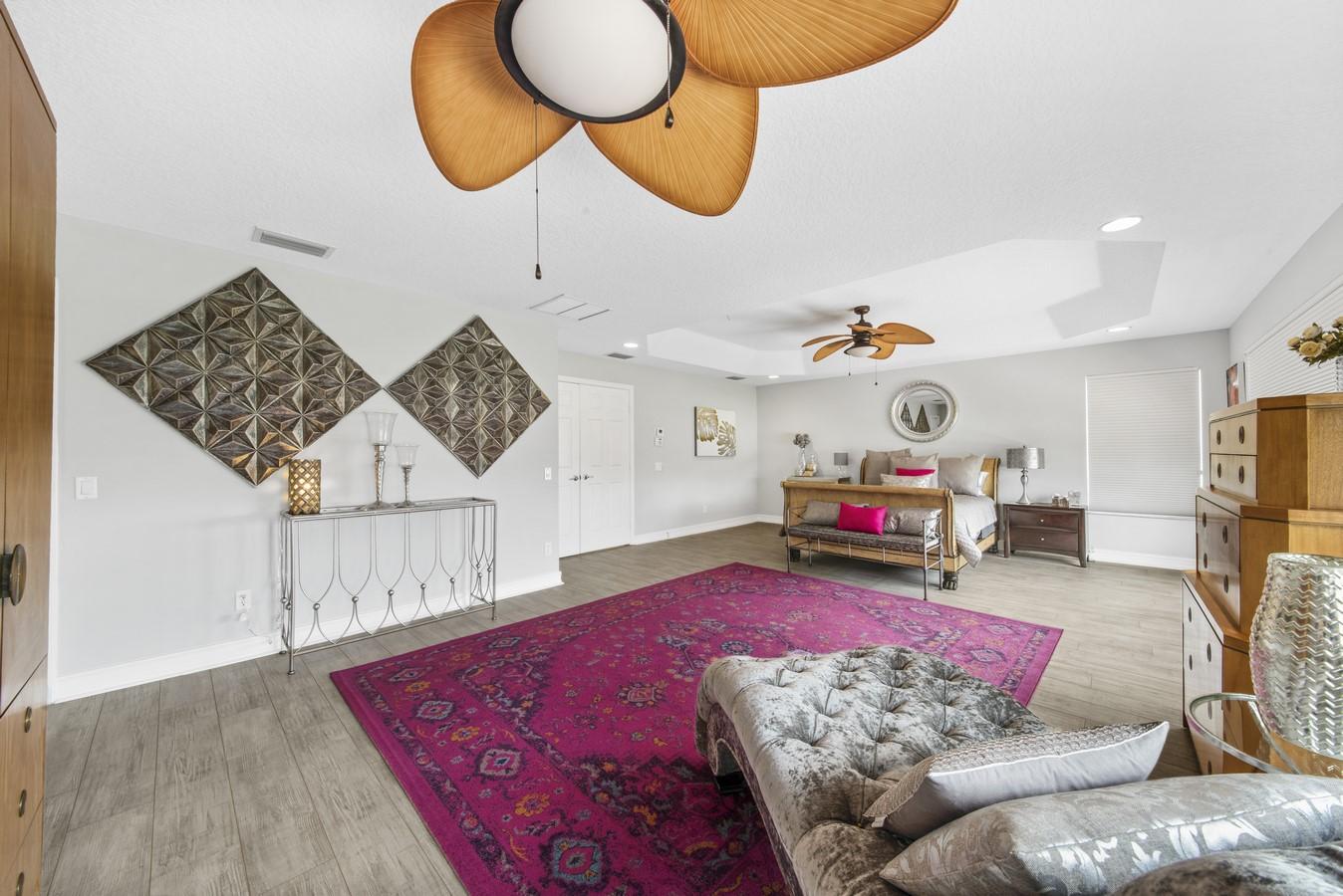 CANYON LAKES - Residential