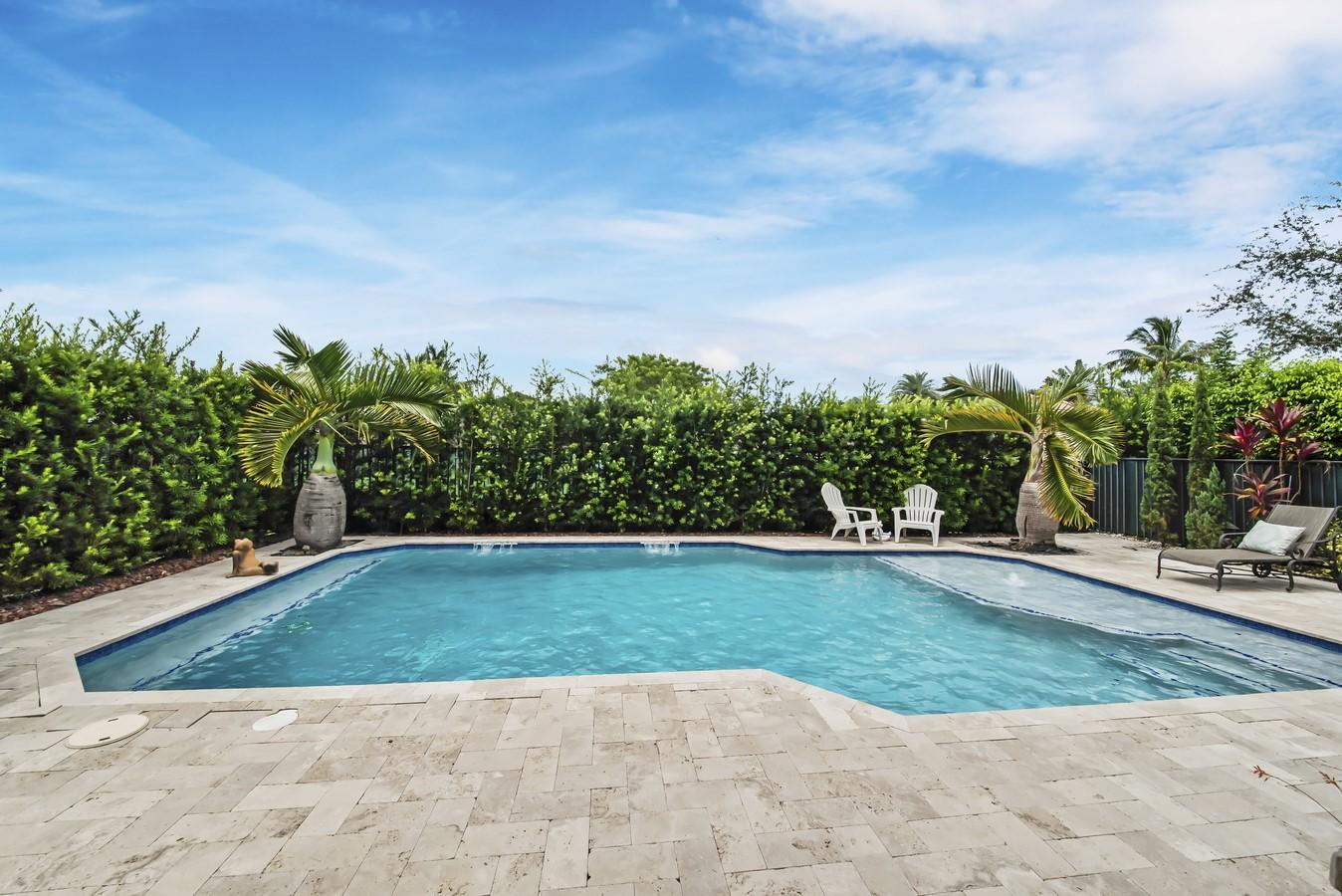 CANYON LAKES - Residential