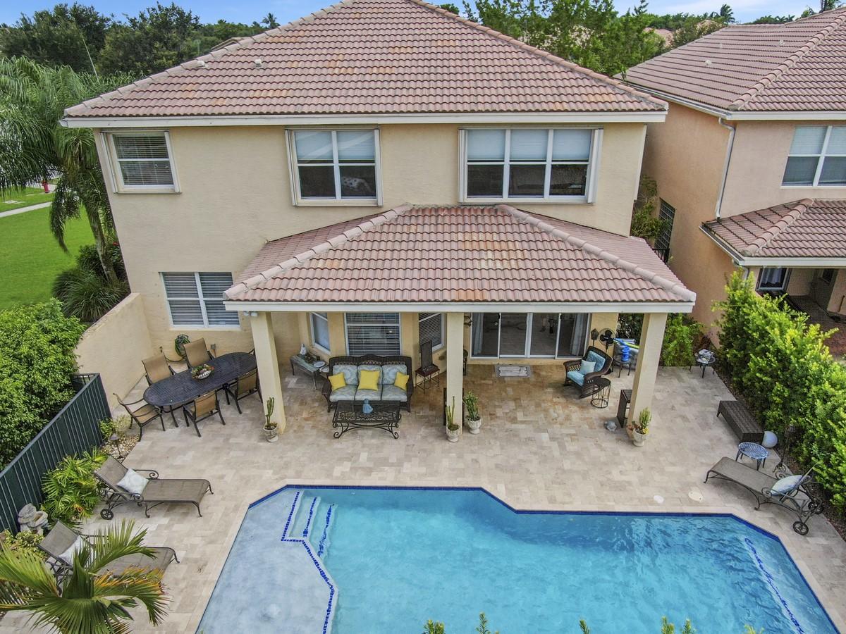 CANYON LAKES - Residential