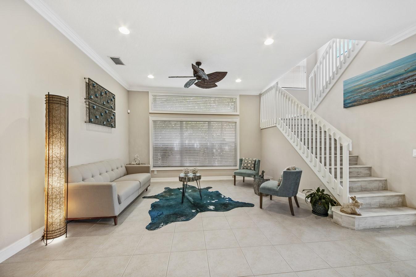 CANYON LAKES - Residential