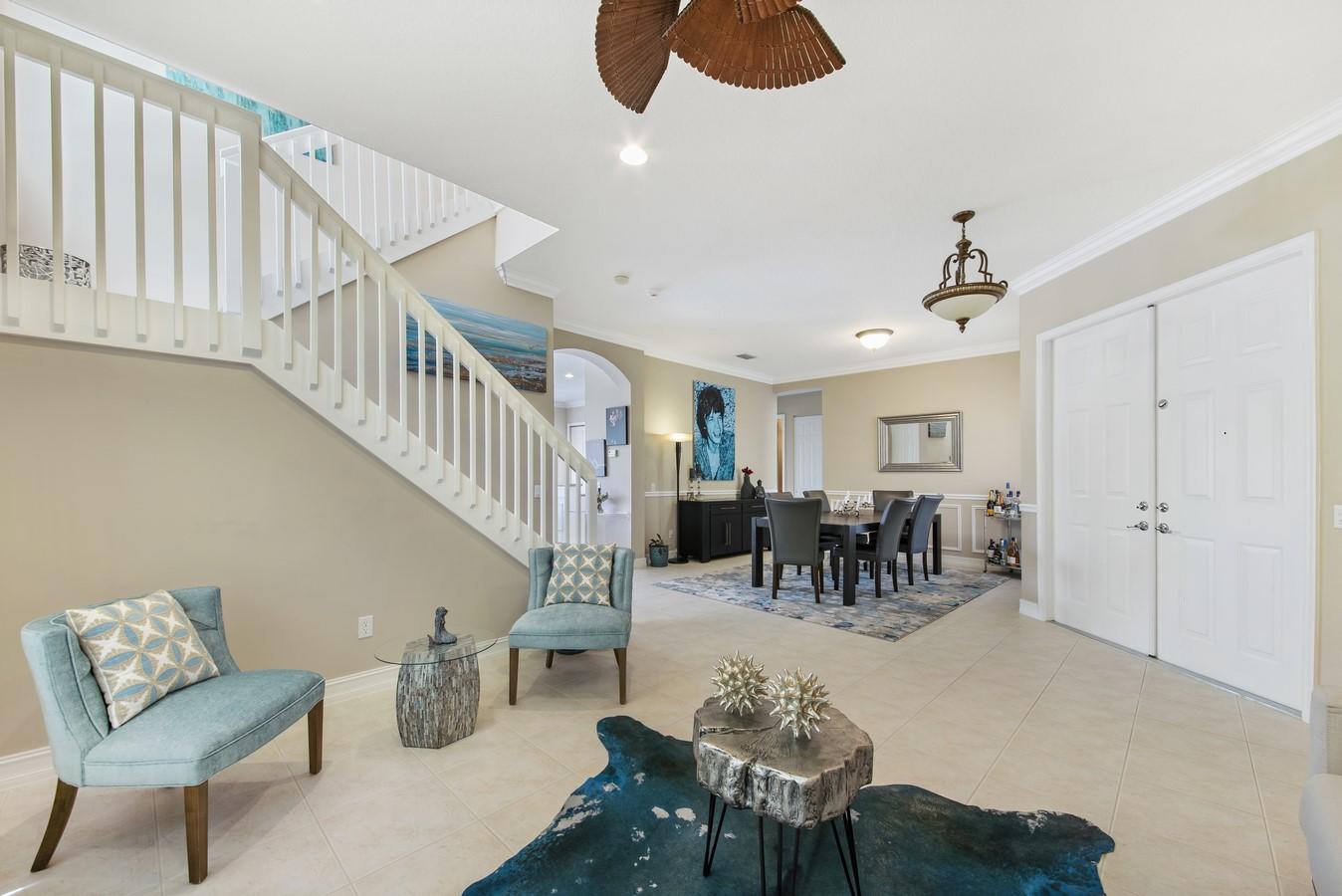 CANYON LAKES - Residential