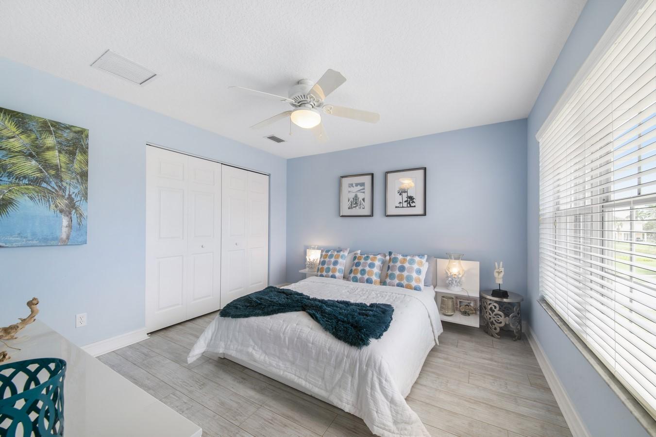 CANYON LAKES - Residential