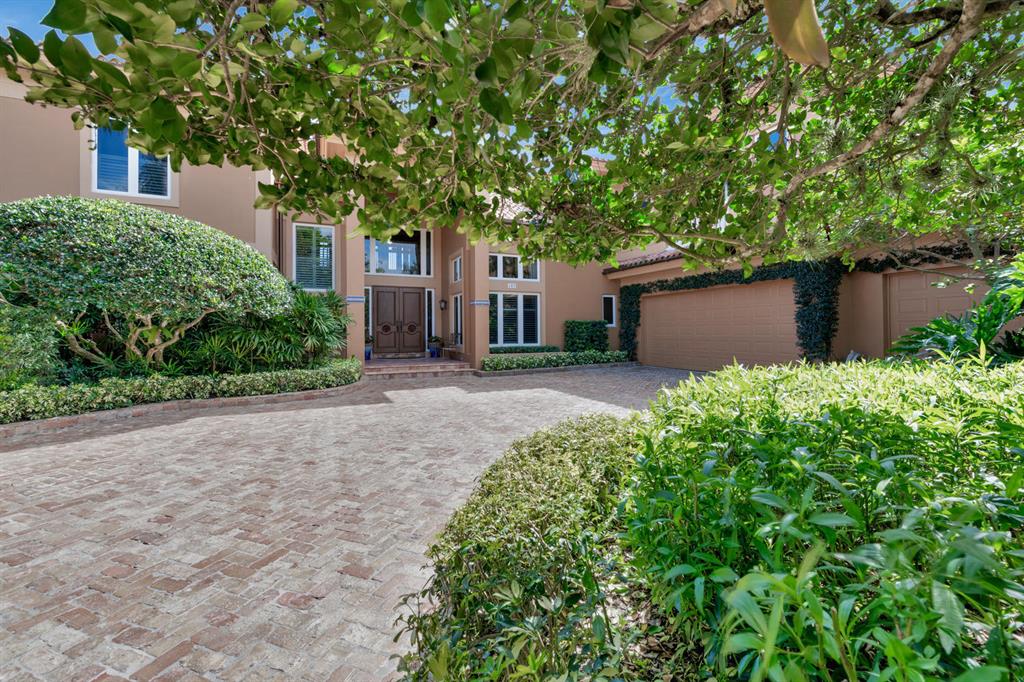 ADMIRALS COVE - Residential