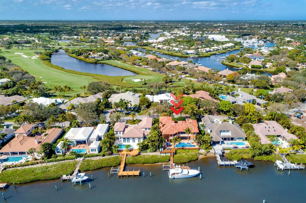 ADMIRALS COVE - Residential