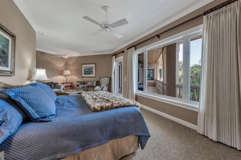 ADMIRALS COVE - Residential