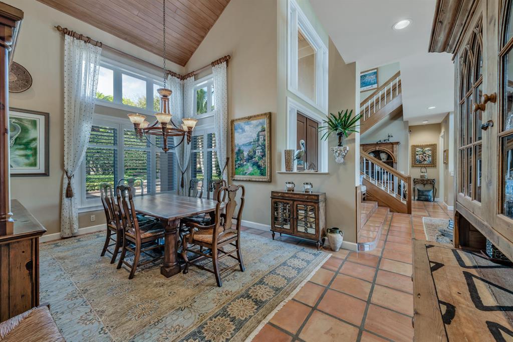 ADMIRALS COVE - Residential