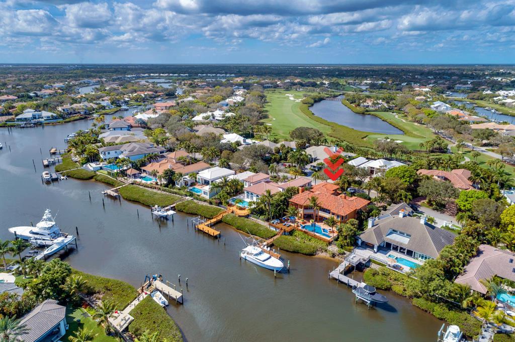 ADMIRALS COVE - Residential